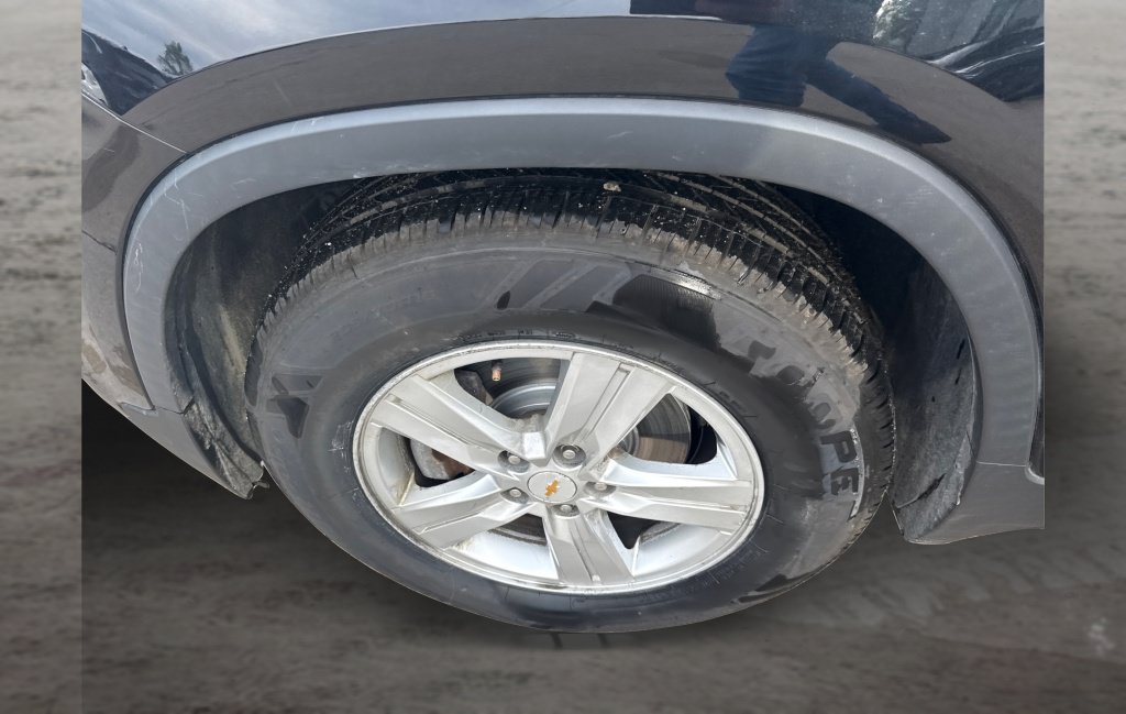 Used 2020 Chevrolet Trax LS w/ Tint and Cruise Package FWD image 17