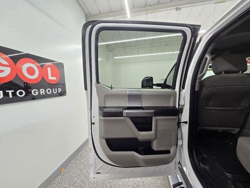 Used 2019 Ford F250 XLT w/ XLT Premium Package image 34