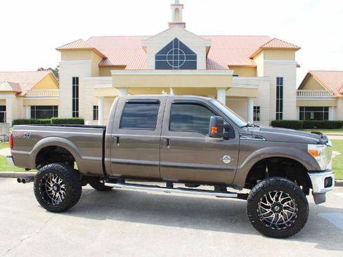 Used 2016 Ford F250 Lariat w/ Lariat Interior Package AWD/4WD image 2