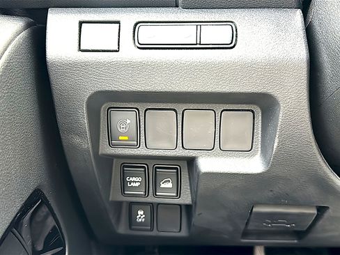 Used 2023 Nissan Frontier SV w/ Midnight Edition Package image 35