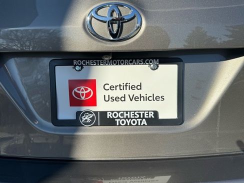 Certified 2018 Toyota Corolla LE w/ Carpet Mat Package (TMS) image 37