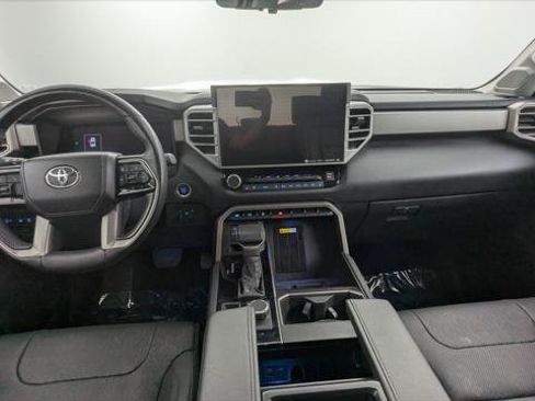 Used 2024 Toyota Tundra Limited AWD/4WD image 24