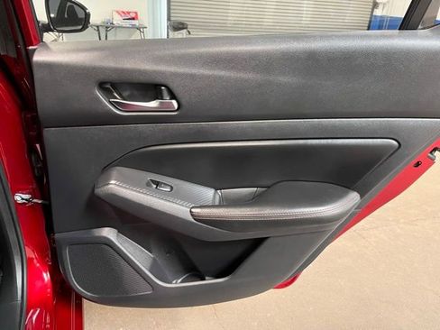 Used 2019 Nissan Altima 2.5 SR w/ SR Premium Package image 13