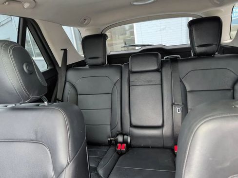 Used 2017 Mercedes-Benz GLE 550e image 29
