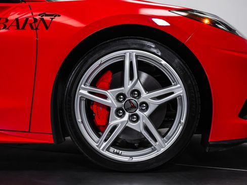 Used 2022 Chevrolet Corvette Stingray Preferred Cpe w/ Z51 Performance Package RWD image 22