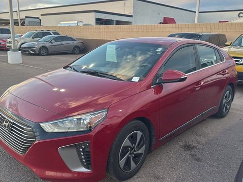 Used 2019 Hyundai Ioniq SEL image 8