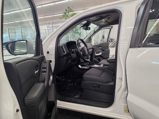 Used 2023 Nissan Frontier SV w/ Technology Package AWD/4WD image 35