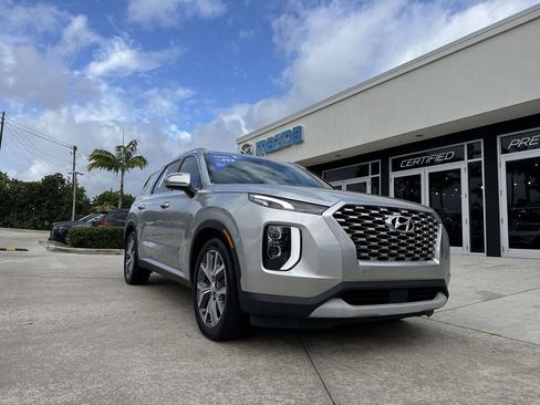 Used 2022 Hyundai Palisade SEL w/ 8P Bench Seat Package AWD/4WD image 30