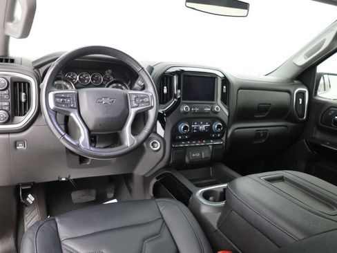 Used 2022 Chevrolet Silverado 1500 RST w/ Safety Package image 9