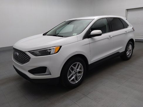 Used 2024 Ford Edge SEL image 2