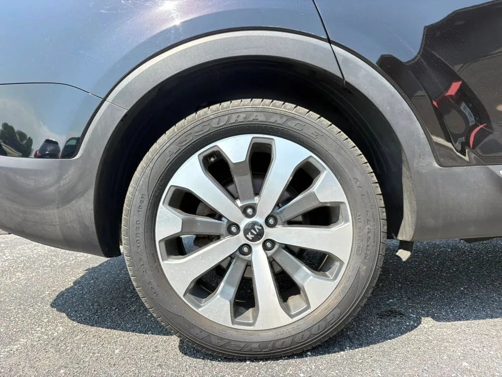 Used 2021 Kia Telluride S AWD/4WD image 30