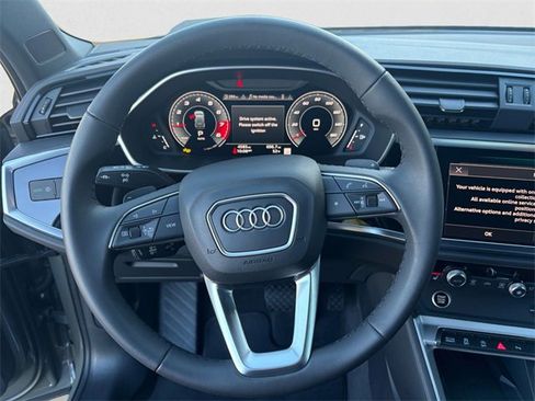 Used 2025 Audi Q3 2.0T Premium Plus w/ Premium Plus Package image 11
