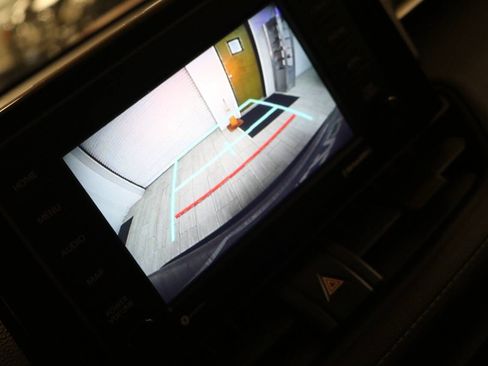 Used 2021 Toyota RAV4 LE image 27