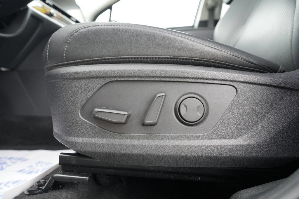 Used 2024 Kia Sportage EX AWD/4WD image 21