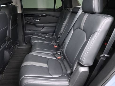 Certified 2023 Honda Pilot Touring image 12