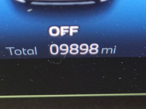 Certified 2025 BMW X1 xDrive28i w/ Technology Package image 16