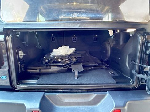 Used 2022 Jeep Wrangler Unlimited Rubicon 4xe image 30