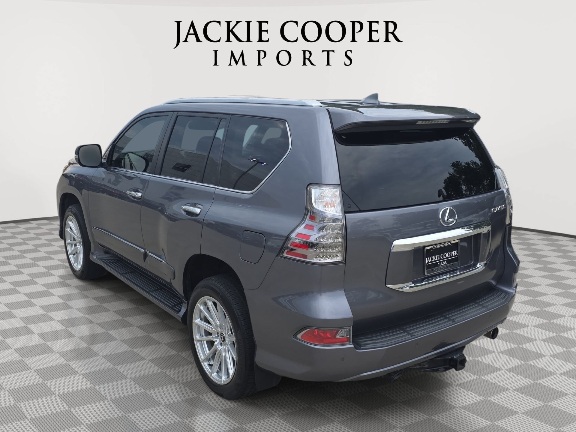 Used 2017 Lexus GX 460 Luxury w/ Preferred Accessory Package AWD/4WD image 7
