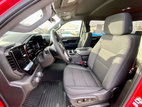 Used 2025 GMC Sierra 1500 Elevation image 23