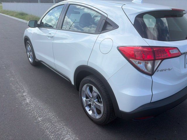 Used 2021 Honda HR-V LX image 7