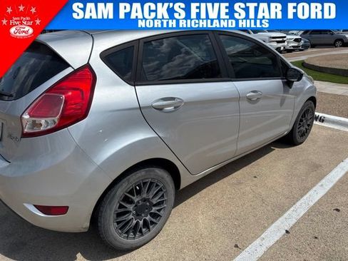 Used 2017 Ford Fiesta S FWD image 3