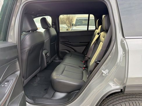 New 2026 Jeep Cherokee Limited image 10