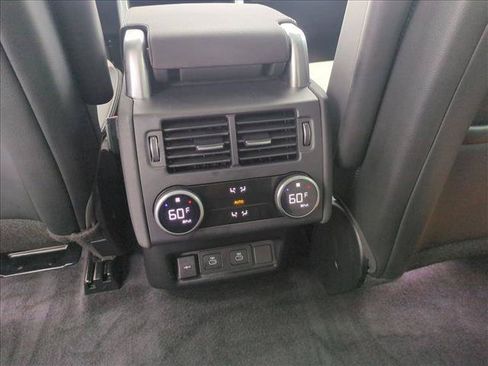 Certified 2025 Land Rover Discovery S AWD/4WD image 19