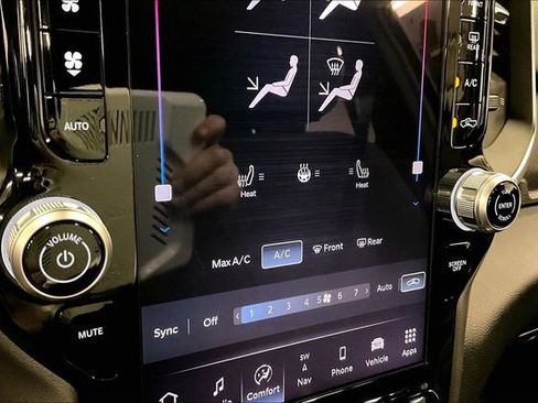 Used 2025 RAM 2500 Big Horn image 39