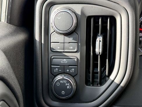 Used 2023 Chevrolet Silverado 1500 Custom Trail Boss image 24