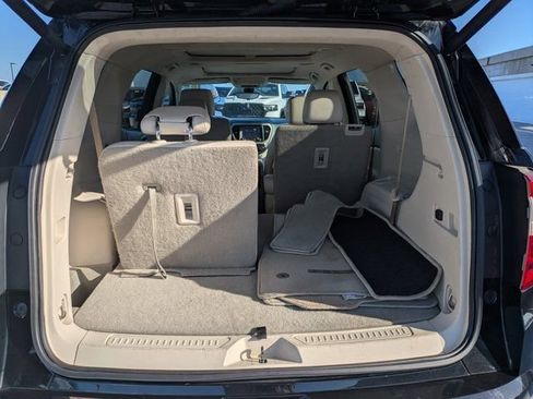 Used 2020 GMC Acadia Denali w/ Technology Package FWD image 11