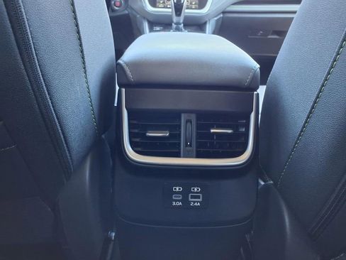 Used 2025 Subaru Outback Onyx Edition AWD/4WD image 24