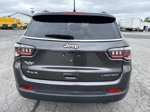 Used 2018 Jeep Compass Limited AWD/4WD image 5