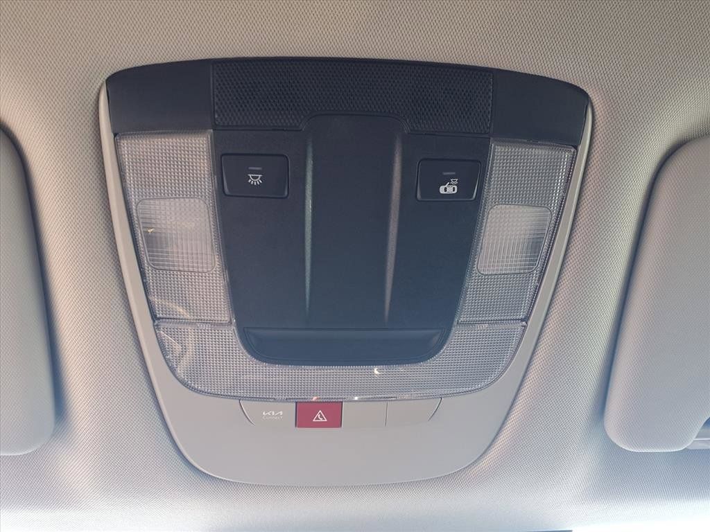 Certified 2026 Kia Sportage LX FWD image 8