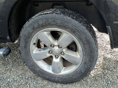 Used 2017 RAM 1500 Big Horn image 34