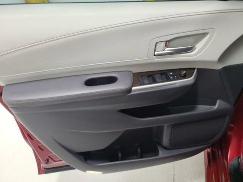 Certified 2024 Toyota Sienna XLE AWD/4WD image 23