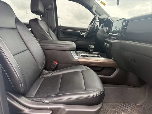 Used 2023 Chevrolet Silverado 1500 RST AWD/4WD image 14