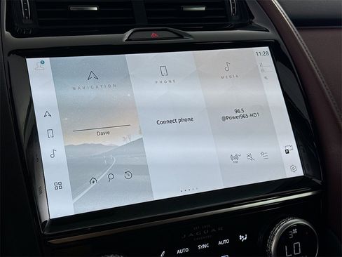 New 2024 Jaguar E-PACE R-Dynamic SE image 15