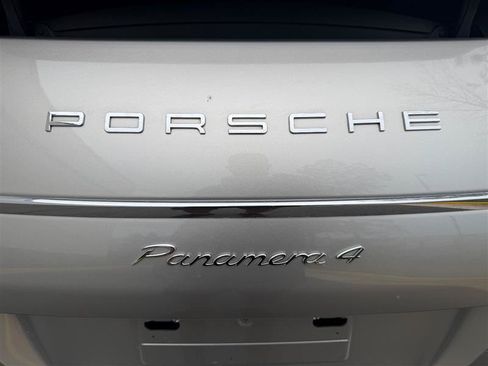 Used 2011 Porsche Panamera image 25