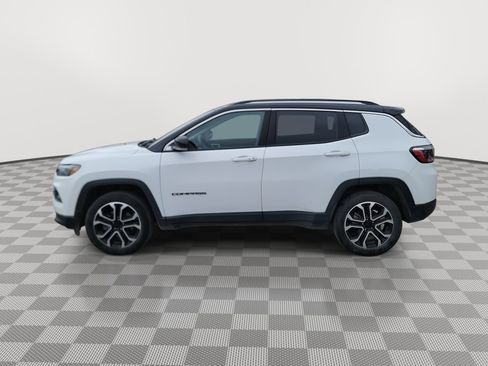 Used 2022 Jeep Compass Limited image 5