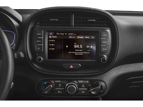 Used 2024 Kia Soul LX FWD image 7