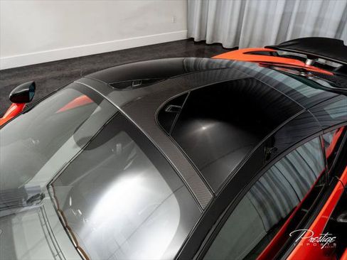 Used 2021 McLaren 765LT RWD image 18