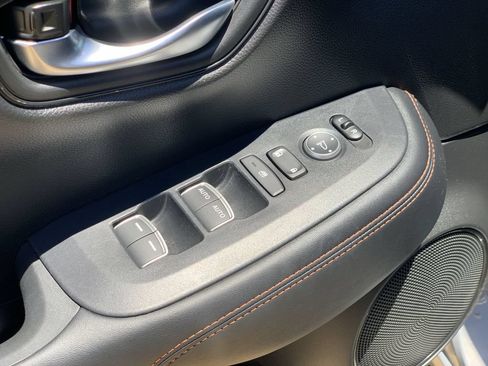 Used 2025 Honda HR-V Sport image 21