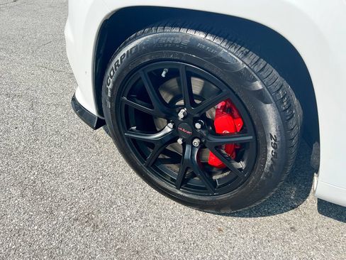 Used 2019 Jeep Grand Cherokee SRT AWD/4WD image 14