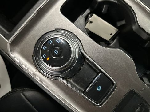 Used 2023 Ford Edge SEL image 27