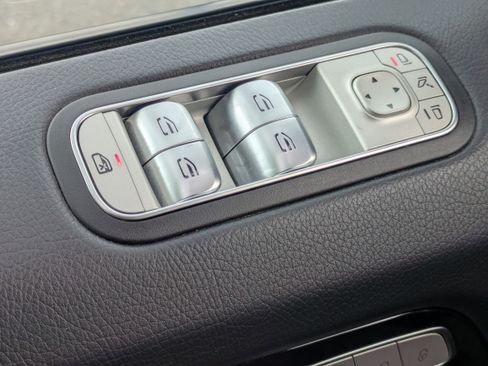 Certified 2025 Mercedes-Benz G 550 image 24