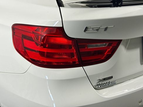 Used 2016 BMW 328i Gran Turismo xDrive image 36