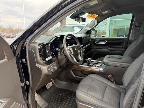 Used 2022 Chevrolet Silverado 1500 LT image 14