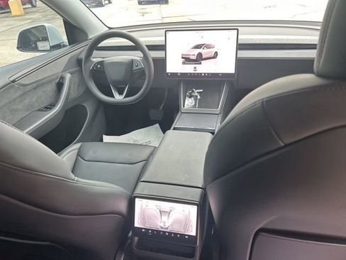 Used 2026 Tesla Model Y Long Range AWD/4WD image 26