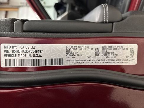 Used 2023 Jeep Grand Cherokee Altitude image 37