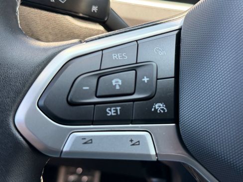 Used 2023 Volkswagen Tiguan SEL R-Line AWD/4WD image 20